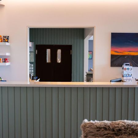 Hotel Flokalundur Brjanslaekur ภายนอก รูปภาพ