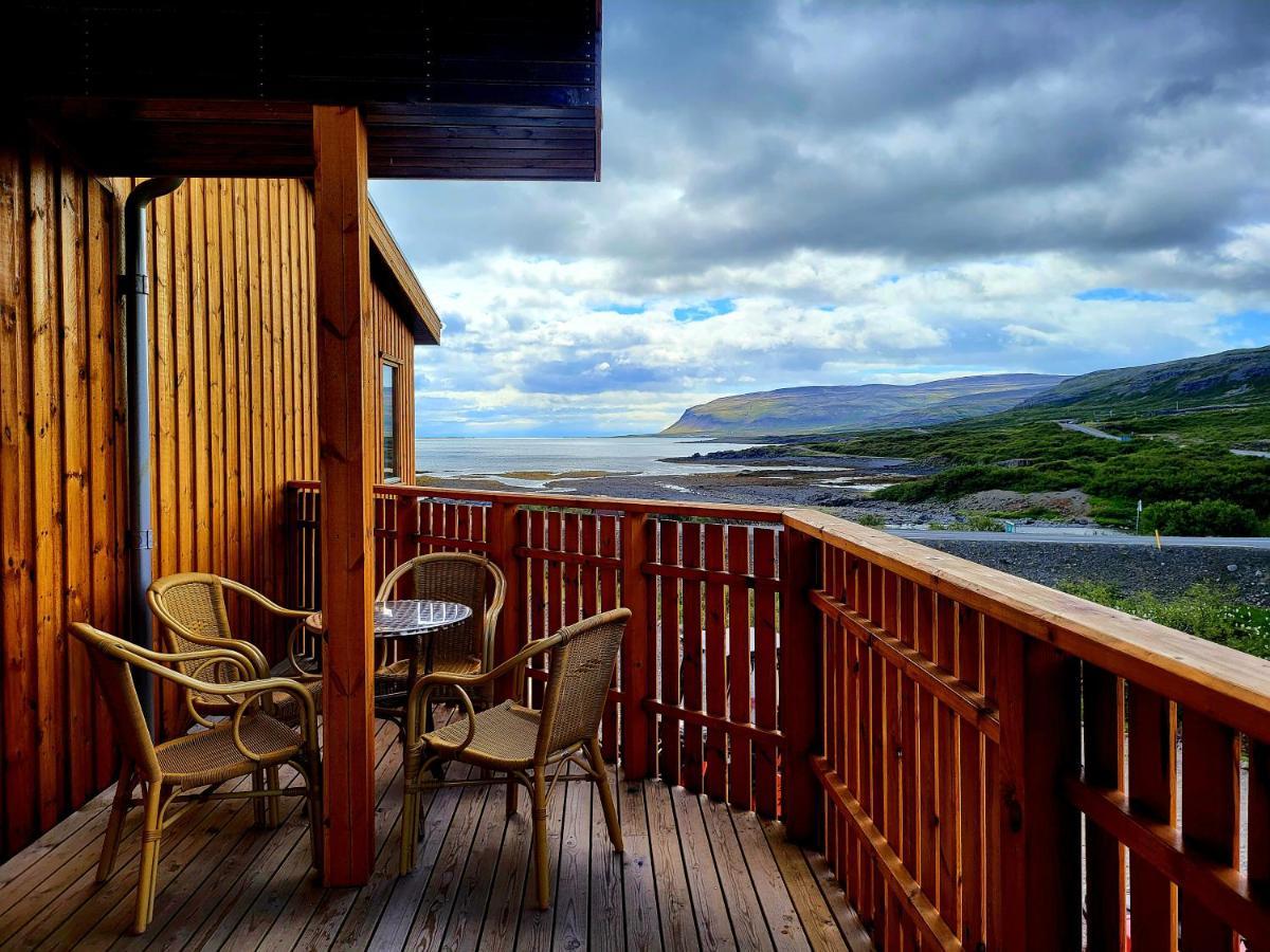 Hotel Flokalundur Brjanslaekur ภายนอก รูปภาพ
