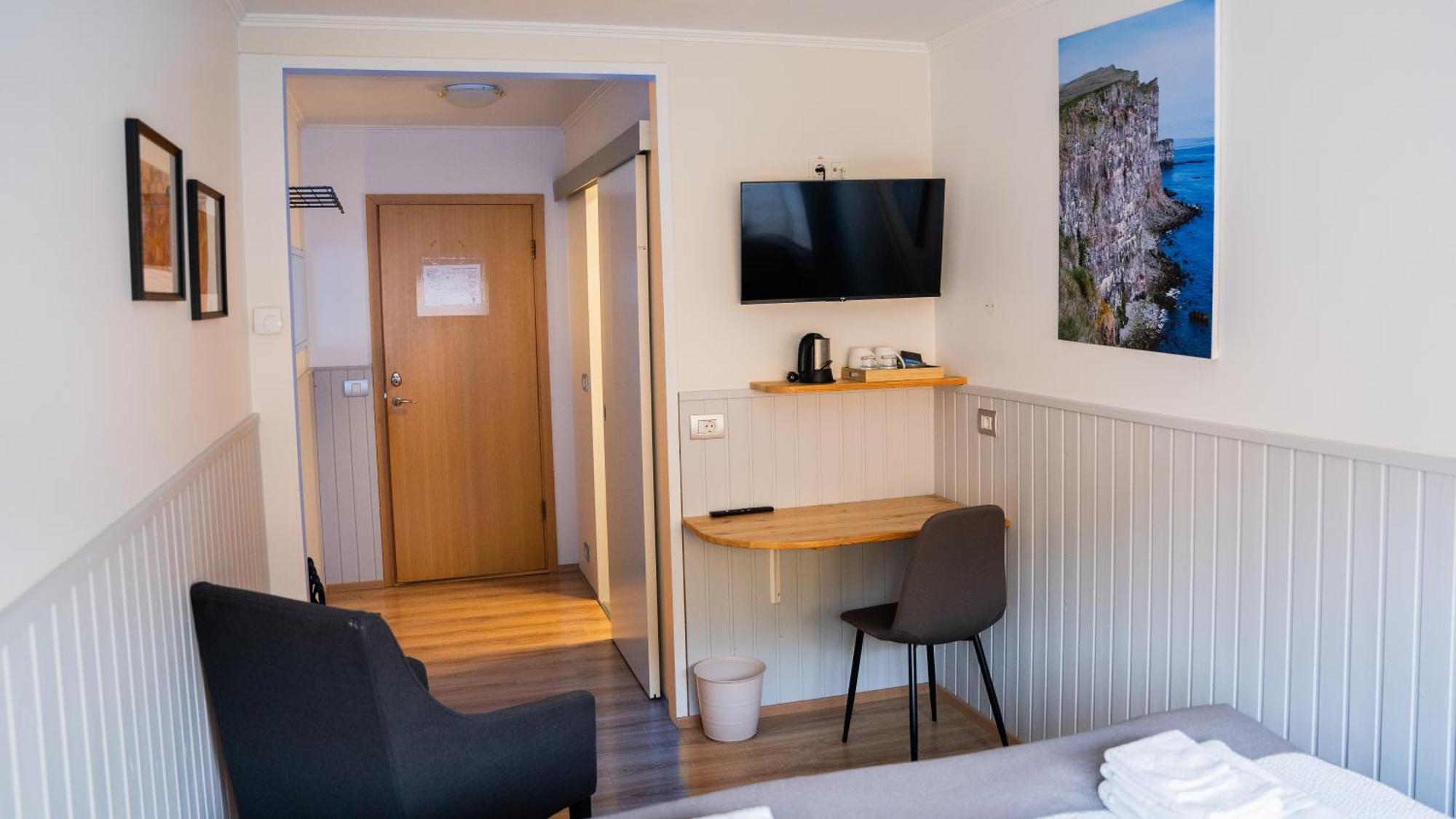Hotel Flokalundur Brjanslaekur ภายนอก รูปภาพ
